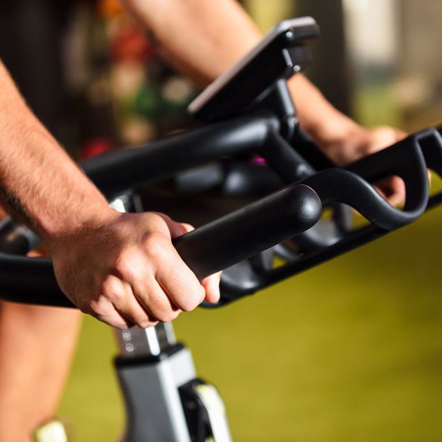 Allenarsi con la Cyclette: Cardio e Resistenza